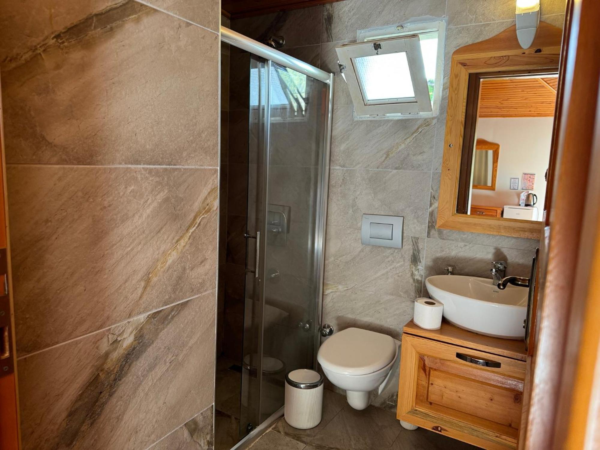 Karaoez Ada Bungalows & Villa Room photo