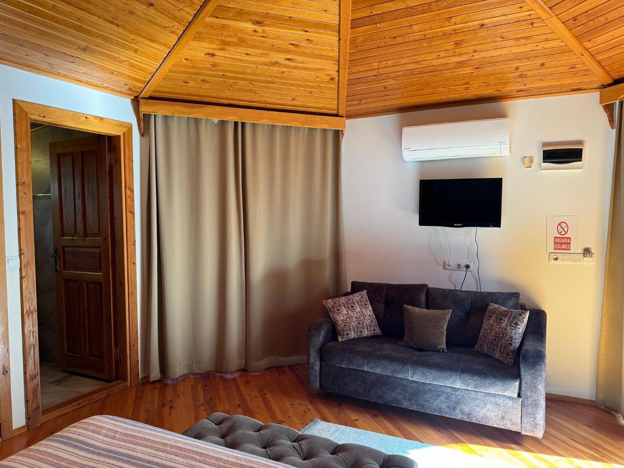 Karaoez Ada Bungalows & Villa Room photo